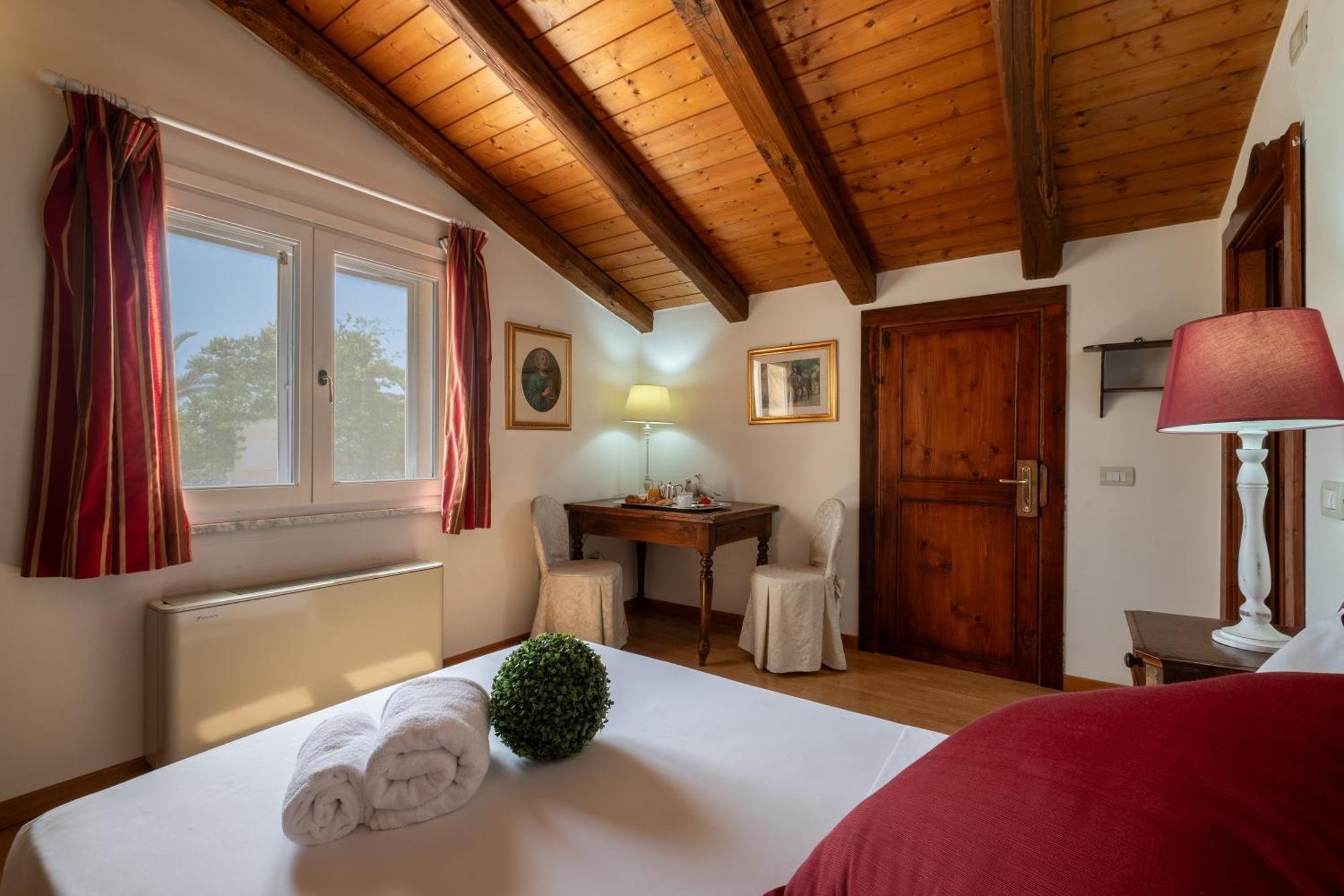 Corte Cristina & Suites Quartucciu Extérieur photo