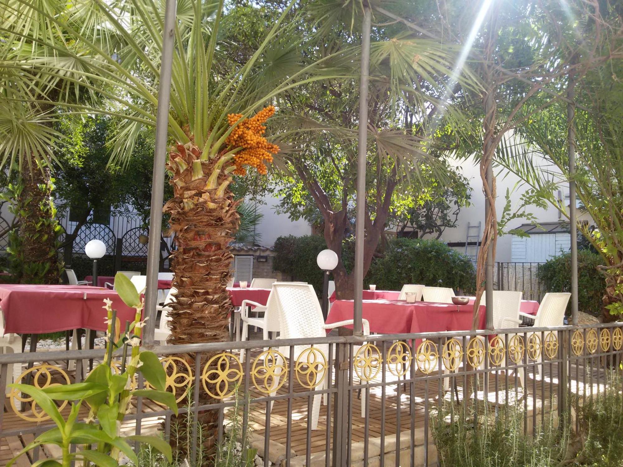Corte Cristina & Suites Quartucciu Extérieur photo