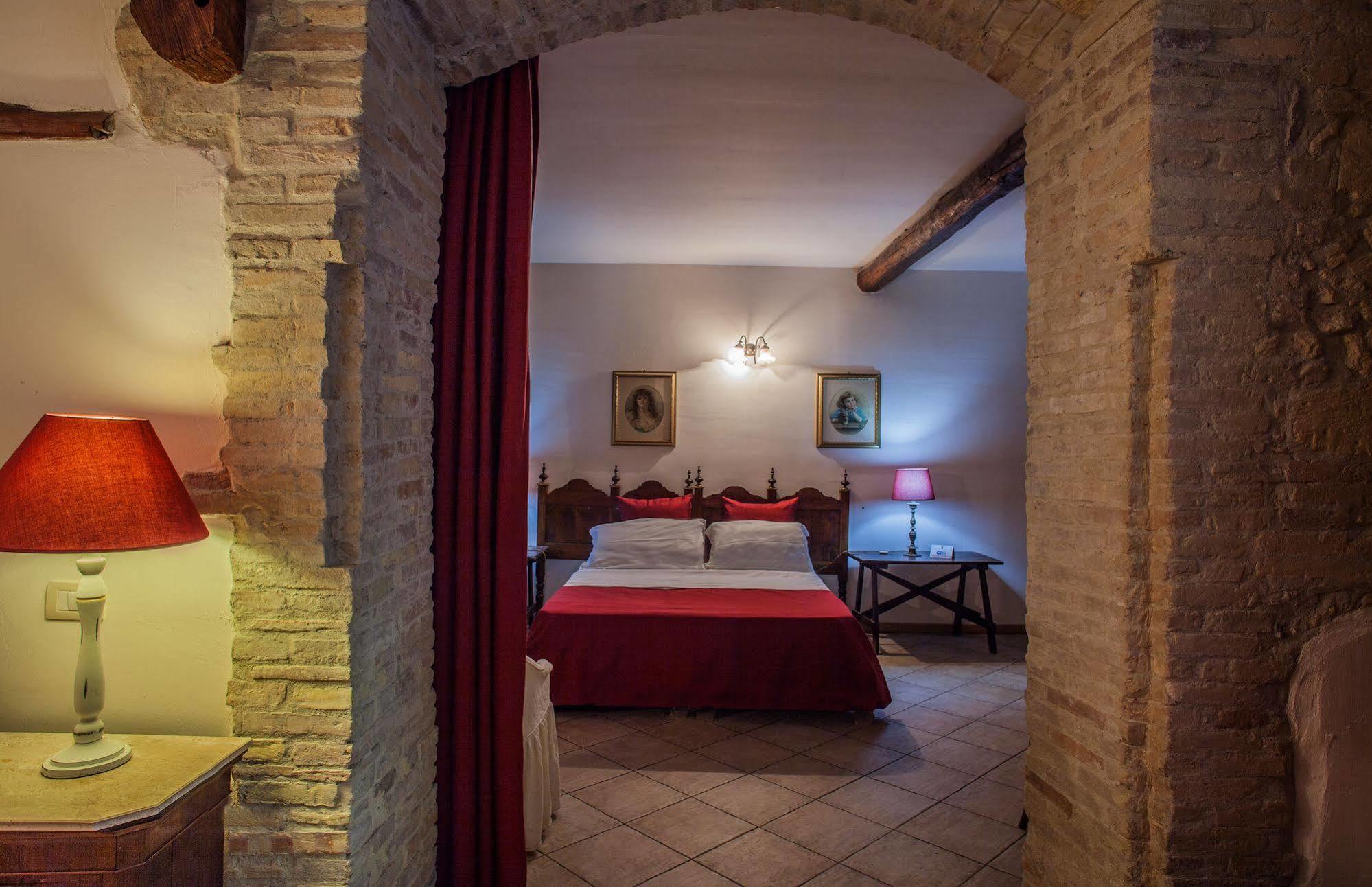 Corte Cristina & Suites Quartucciu Extérieur photo